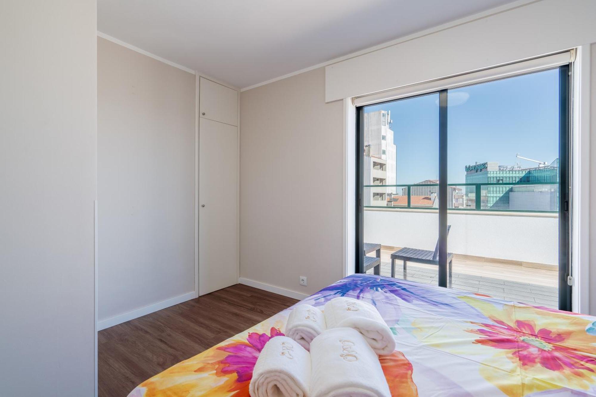 Gaia Terrace Apartamento Qian 2Br Ac L Free Parking Vila Nova de Gaia Eksteriør billede